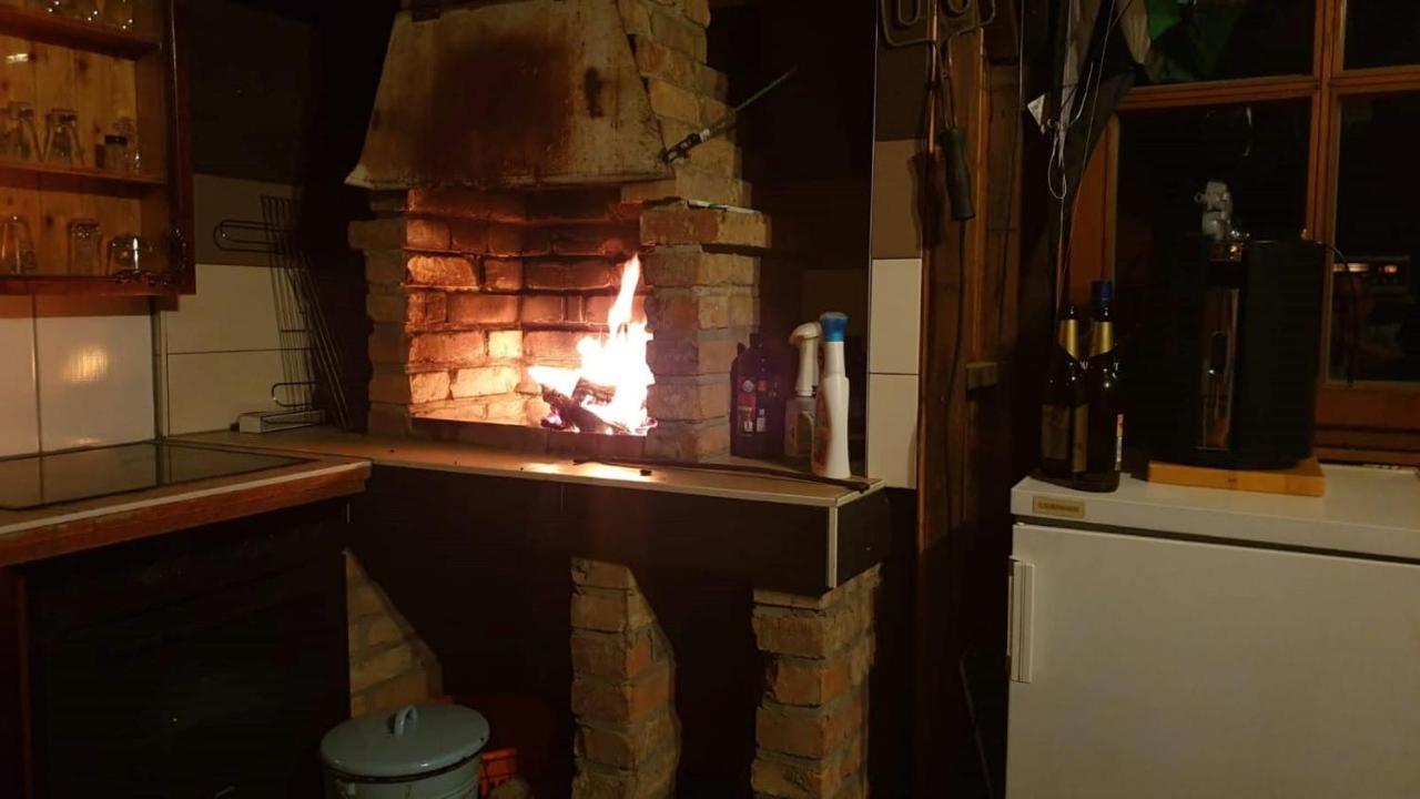 Ferienhaus Mit 2 Fewo In Mecklenburg Appartement Wesenberg Buitenkant foto